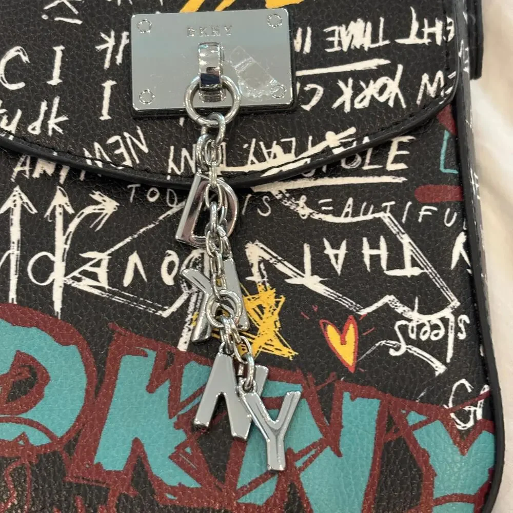 Dkny cleo graffiti